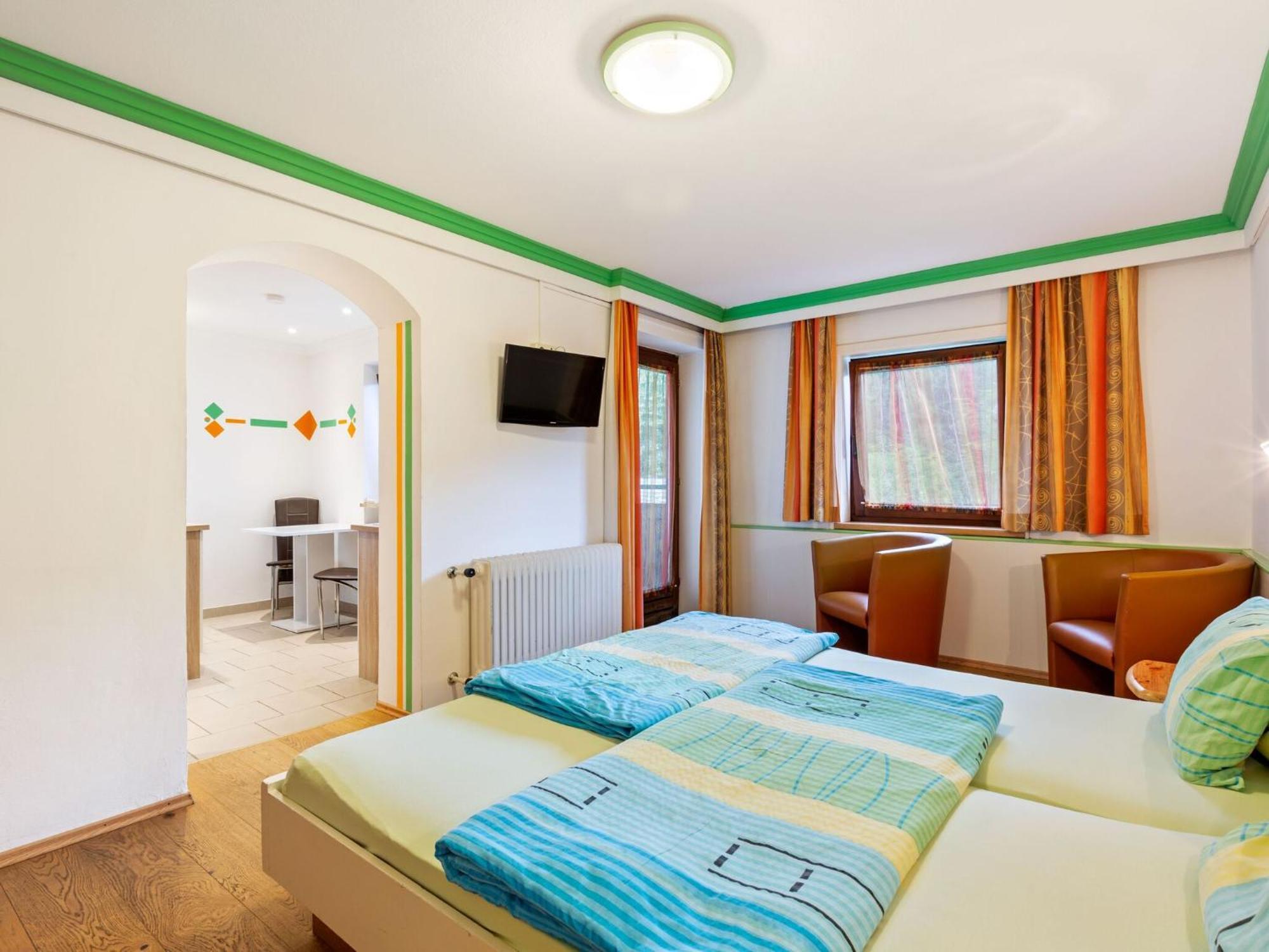 Spacious In Near Area *